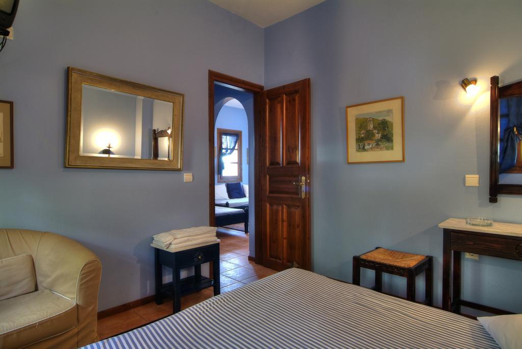 Nefeles Hotel Arachova Exterior photo